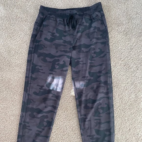 Gapfit Recycled Runaround Camo Joggers 